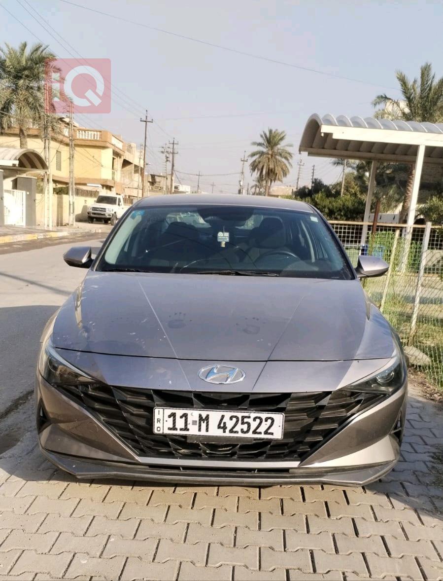 هیوندای ئەلەنترا